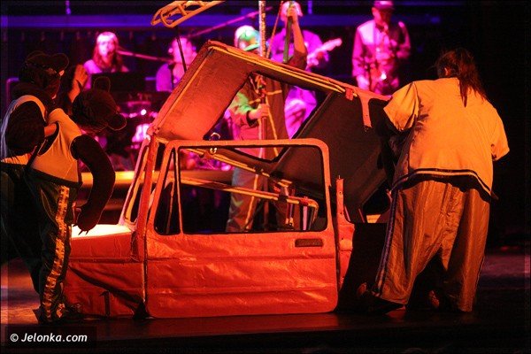 hochsztapler-i-fachowcy-po-premierze-w-odnowionym-teatrze-zdrojowym-37094
