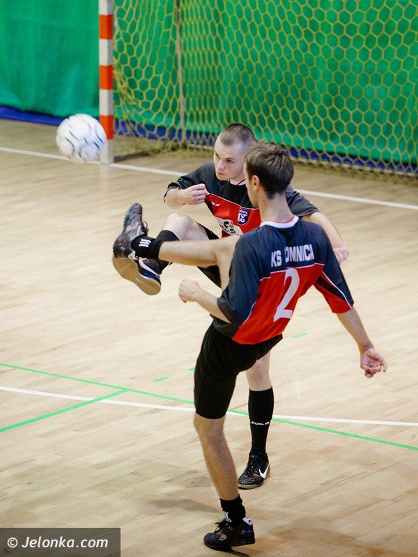 mistrzowie-jeleniej-gory-w-siatkonodze-foto-37104