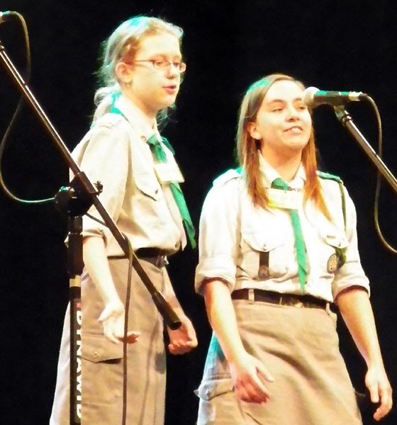 gdy-zakochasz-sie-w-szarej-lilijce-z-piosenka-po-harcersku-37107