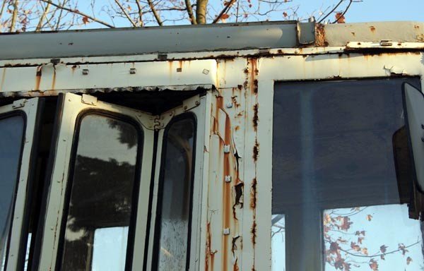 tramwaj-pod-zajezdnia-mzk-niszczeje-37110