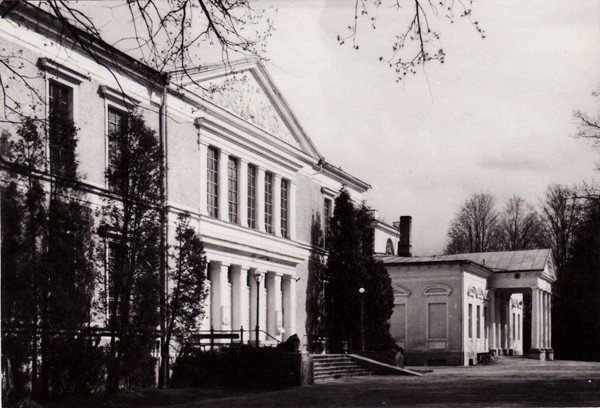 Teatr Zdrojowy w latach 60. XX wieku.