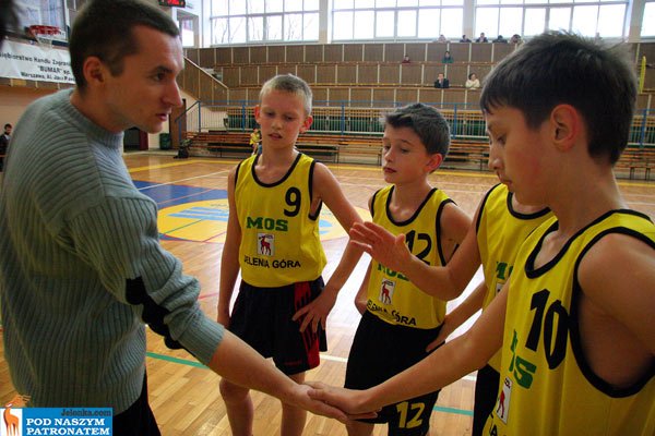 Koszykarze Sudetów nie sprostali przeciwnikowi