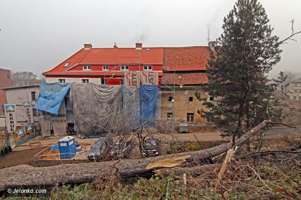 dugi-dom-w-czesciowym-remoncie-37245