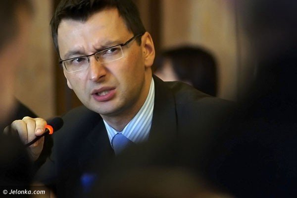 miasto-tysiac-dwiescie-a-podatki-ciagle-w-gore-37252