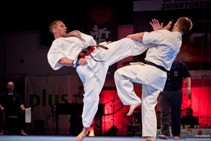 piotr-cieslinski-trenowa-z-mistrzem-foto-37315