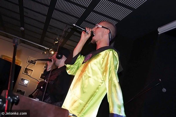 wyladowali-na-planet-luc-w-kwadracie-37332