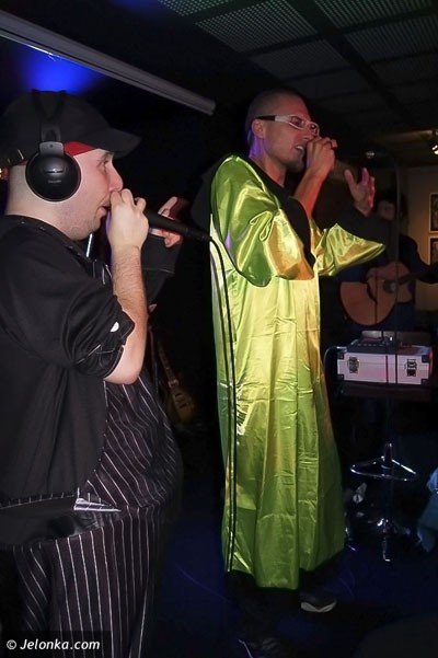 wyladowali-na-planet-luc-w-kwadracie-37332