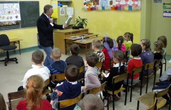 akcja-czytelnicza-ryszarda-kieka-u-pierwszakow-37402