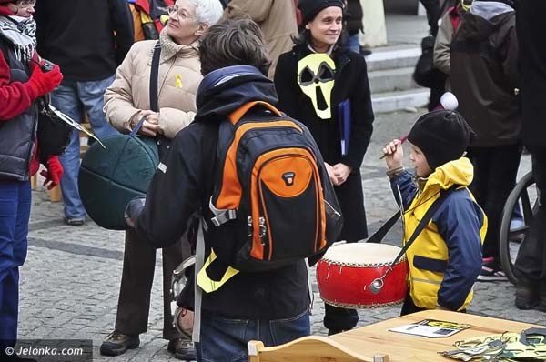 kampania-uranowa-bomba-zegarowa-po-demonstracji-37464