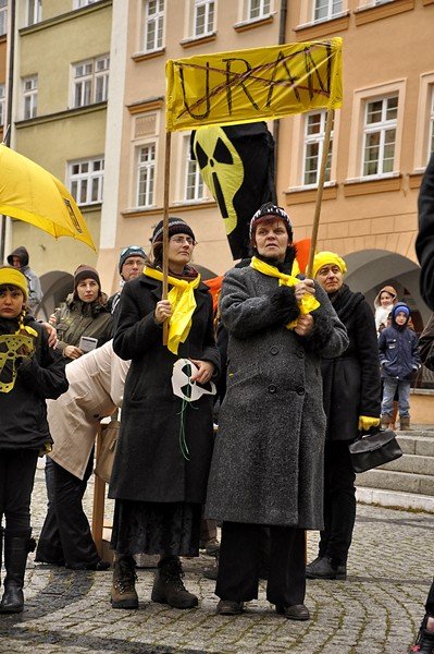 kampania-uranowa-bomba-zegarowa-po-demonstracji-37464