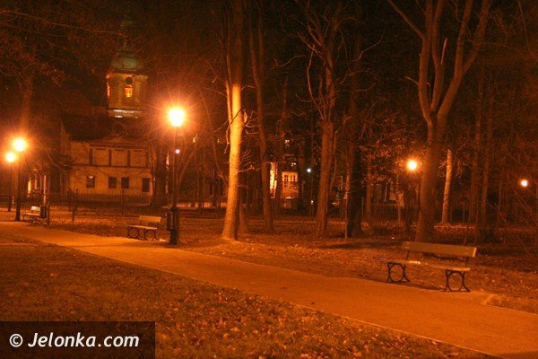 awki-w-parku-zdrojowym-juz-zamontowane-37477