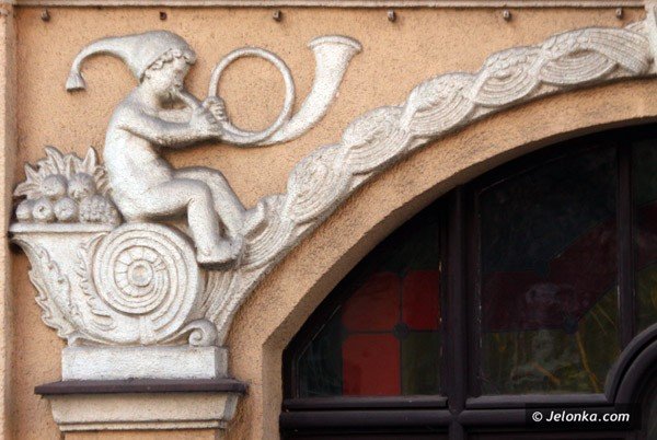 uliczna-historia-cykliczna-woko-poczty-37479