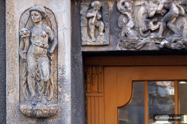 uliczna-historia-cykliczna-woko-poczty-37479