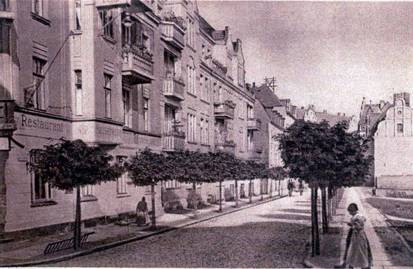 uliczna-historia-cykliczna-woko-poczty-37479