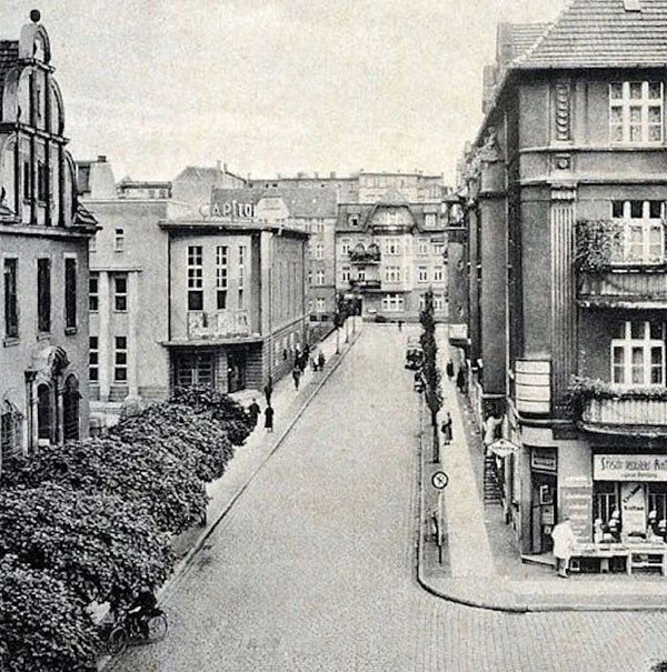uliczna-historia-cykliczna-woko-poczty-37479