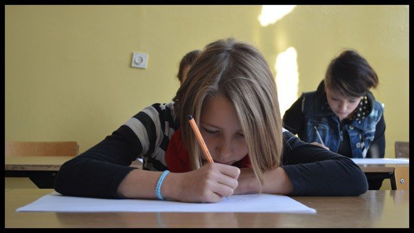 uczniowie-po-studencku-maja-indeksy-i-wykady-37492