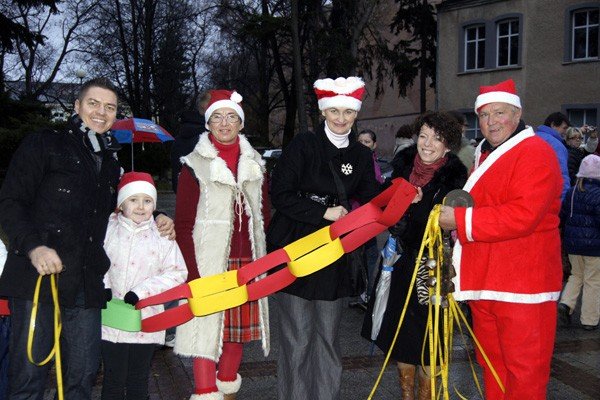 samorzadowcy-mikoajem-zrzucili-sie-na-prezenty-37559