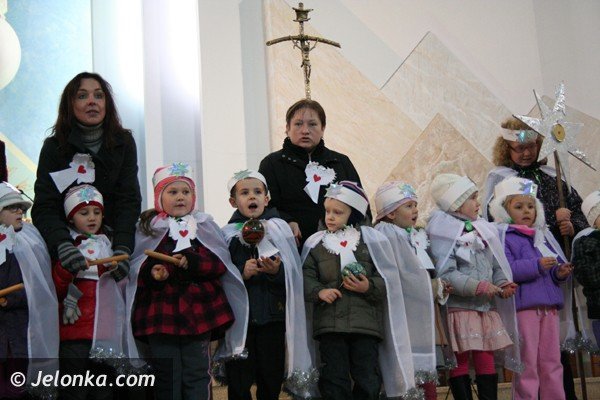 dzielac-sie-opatkiem-budowali-jednosc-37583