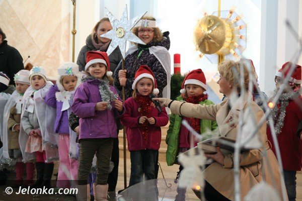 dzielac-sie-opatkiem-budowali-jednosc-37583
