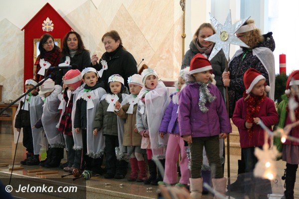 dzielac-sie-opatkiem-budowali-jednosc-37583