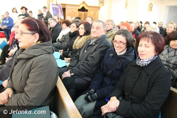 dzielac-sie-opatkiem-budowali-jednosc-37583