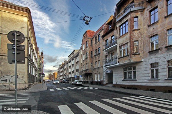 uliczna-historia-cykliczna-w-cieniu-traktu-srodmiejskiego-37599