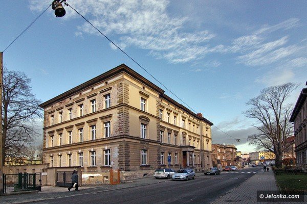 uliczna-historia-cykliczna-w-cieniu-traktu-srodmiejskiego-37599