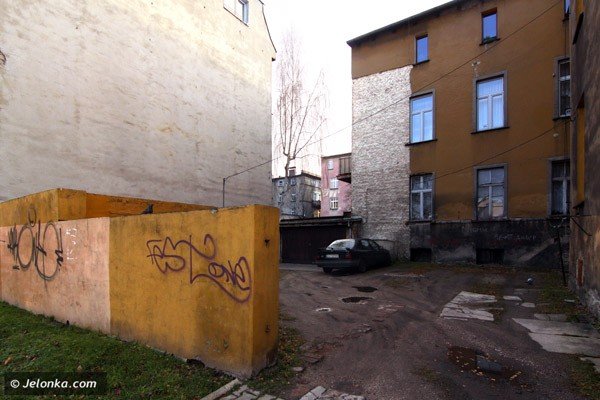 uliczna-historia-cykliczna-w-cieniu-traktu-srodmiejskiego-37599