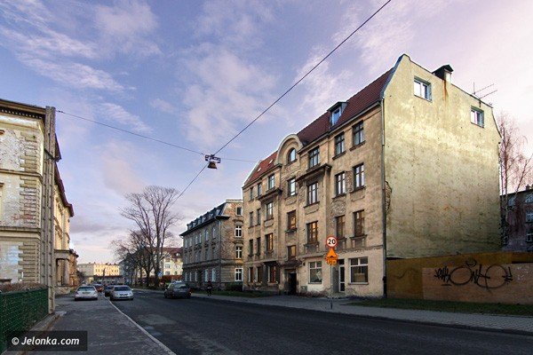uliczna-historia-cykliczna-w-cieniu-traktu-srodmiejskiego-37599