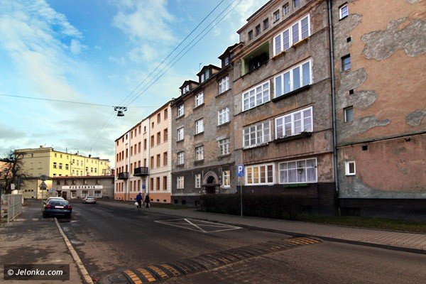 uliczna-historia-cykliczna-w-cieniu-traktu-srodmiejskiego-37599