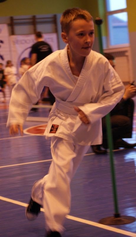 swietny-wystep-modych-zawodnikow-shidokan-jelenia-gora-w-zarach-foto-37649
