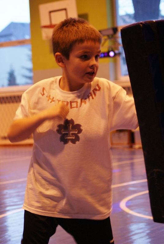 swietny-wystep-modych-zawodnikow-shidokan-jelenia-gora-w-zarach-foto-37649