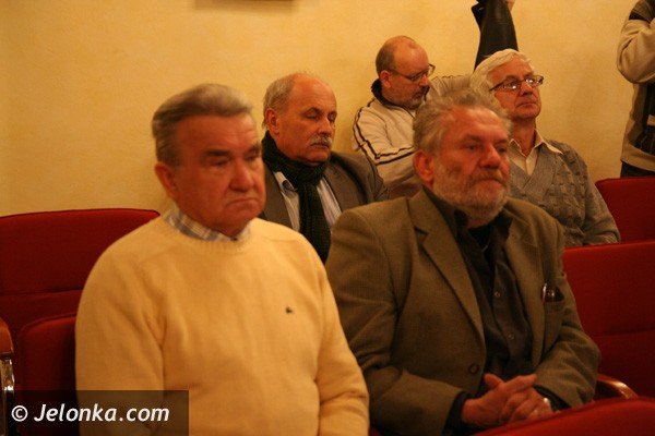o-jeleniogorskiej-solidarnosci-w-dworze-czarne-37666