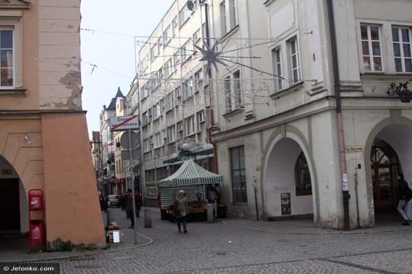 dzis-rozbysnie-choinka-przed-ratuszem-37676