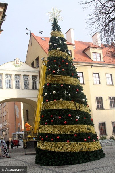 dzis-rozbysnie-choinka-przed-ratuszem-37676