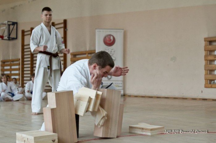 prezes-polskiej-organizacji-shinkyokushinkai-z-wizyta-w-jeleniej-gorze-37718