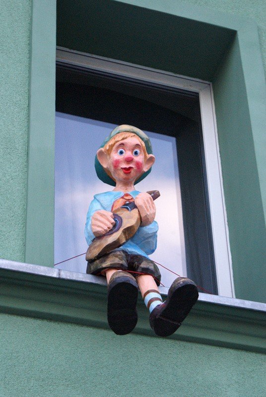 skrzaty-zamieszkay-w-sobieszowskim-muflonie-37744