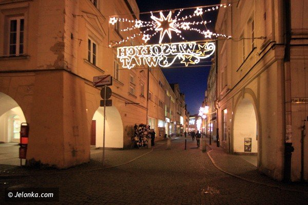 swiateczna-jelenia-gora-iluminowana-konkurs-trwa-37765