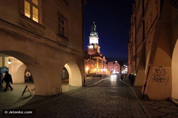 swiateczna-jelenia-gora-iluminowana-konkurs-trwa-37765