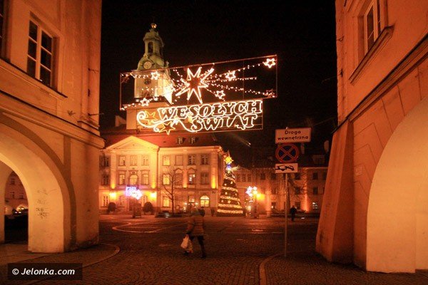 swiateczna-jelenia-gora-iluminowana-konkurs-trwa-37765