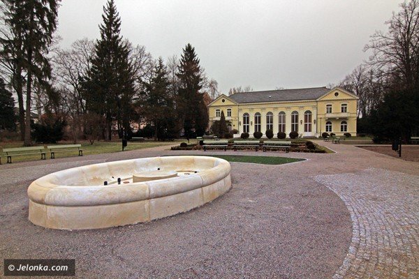 parkowe-fontanny-dla-marysienki-nie-byo-miejsca-37785