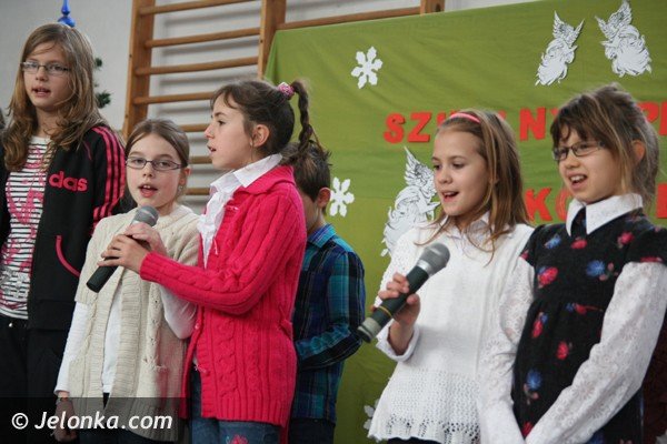 dwustu-osiemdziesieciu-uczniow-koledowao-w-trzynastce-37789