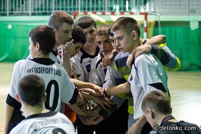 kks-wygrywa-swiatecznonoworoczny-turniej-trampkarzy-foto-37846