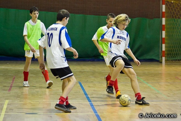 kks-wygrywa-swiatecznonoworoczny-turniej-trampkarzy-foto-37846