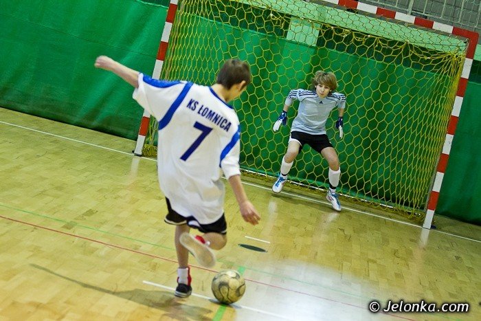 kks-wygrywa-swiatecznonoworoczny-turniej-trampkarzy-foto-37846