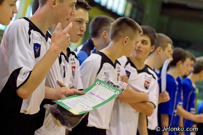 kks-wygrywa-swiatecznonoworoczny-turniej-trampkarzy-foto-37846