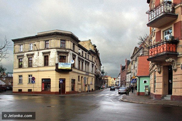 uliczna-historia-cykliczna-w-melanzu-epok-37922