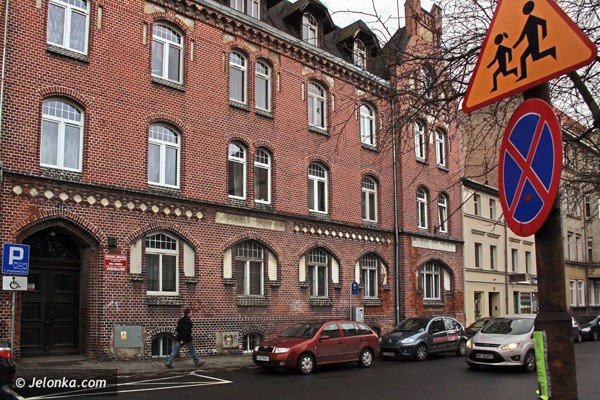 uliczna-historia-cykliczna-w-melanzu-epok-37922
