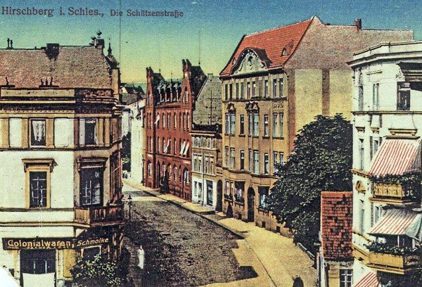 Schuetzenstrasse dziś ul. Piłsudskiego. Zmieniło się niewiele.