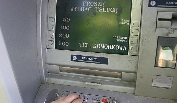 cashback-zastapi-bankomaty-37964